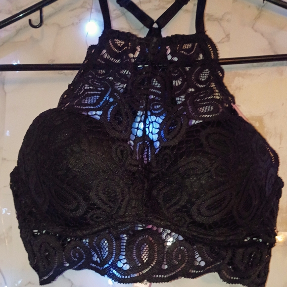 Set Of 2 Victoria's Secret PINK Black Lace Bralette XS - Picture 3 of 7